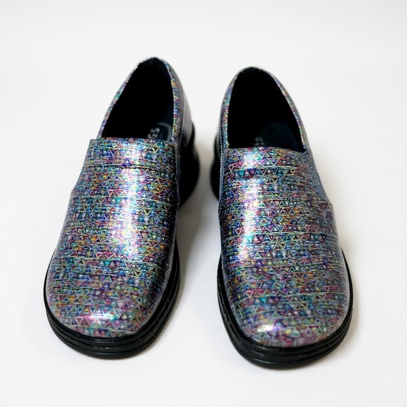 Klogs Naples Size 7M Women's Slip Resistant Work Shoes Multi Triangle - Picture 1 of 7
